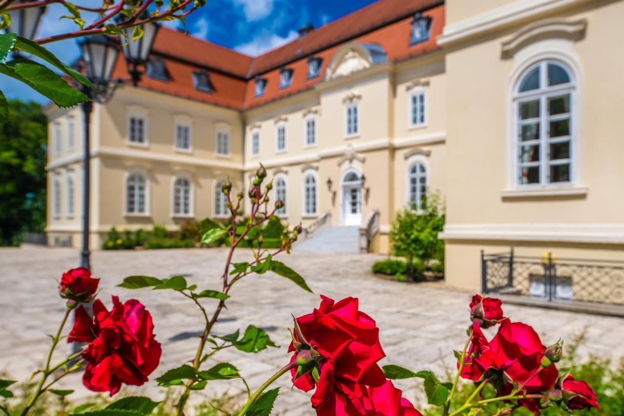 La Contessa Castle Hotel Szilvasvarad Bagian luar foto