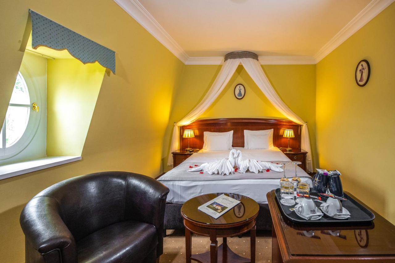 La Contessa Castle Hotel Szilvasvarad Bagian luar foto