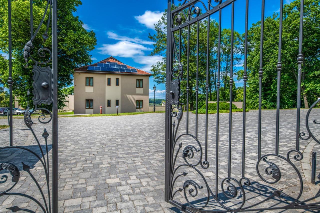 La Contessa Castle Hotel Szilvasvarad Bagian luar foto